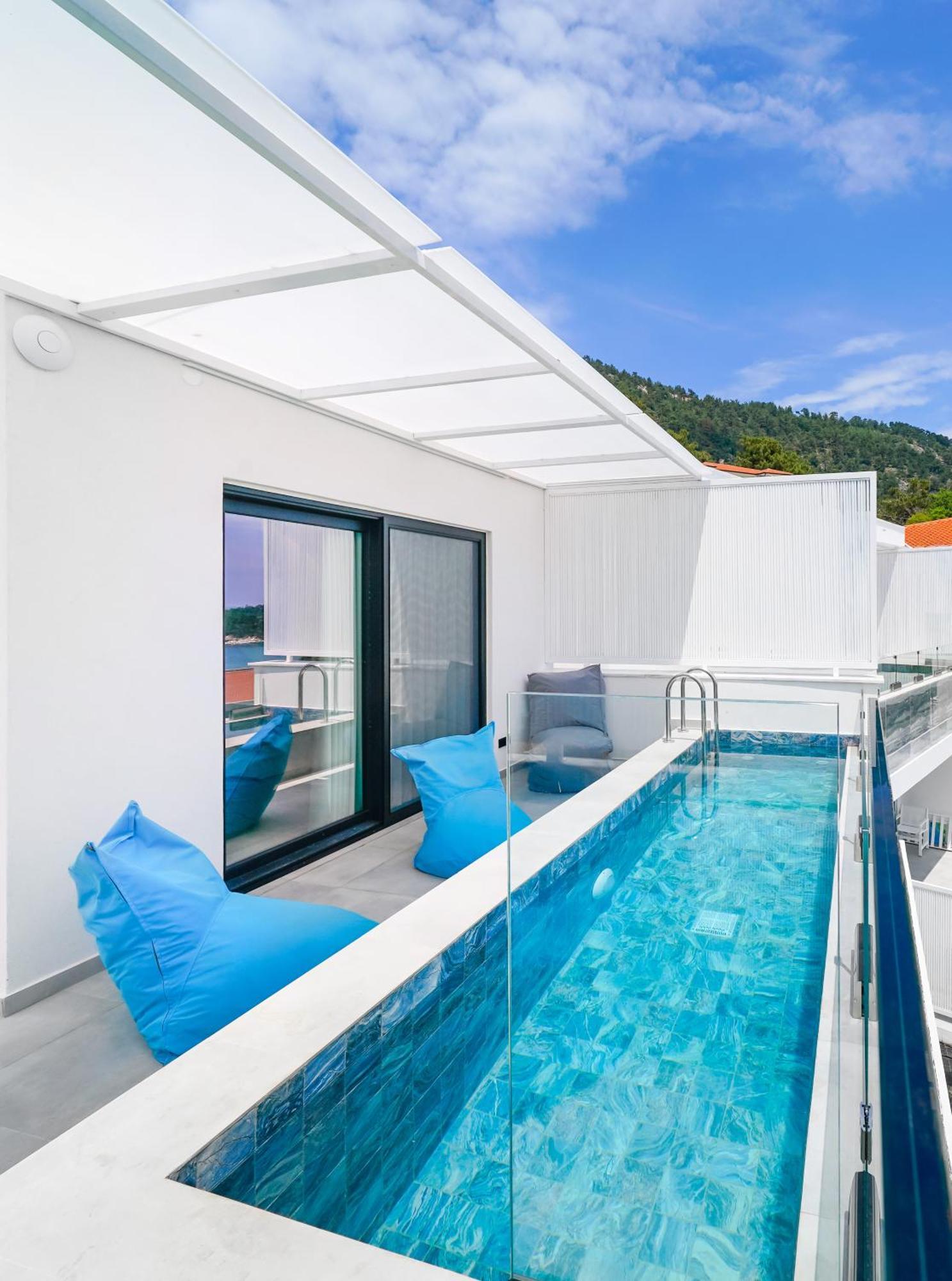 Mythodea Prive Luxury Suites Chrysi Ammoudia Luaran gambar