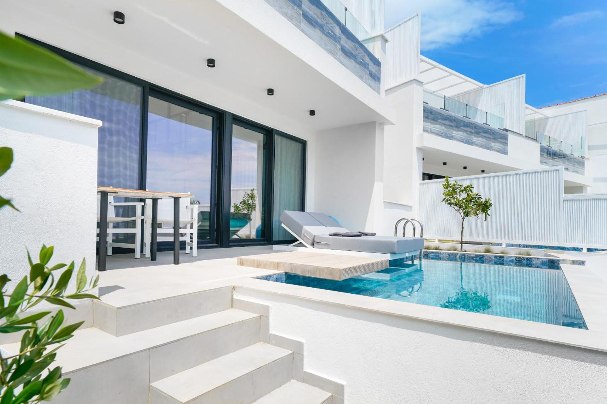 Mythodea Prive Luxury Suites Chrysi Ammoudia Luaran gambar